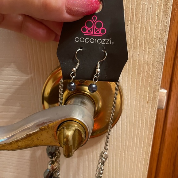 Gorgeous blue and silver necklace and earring set - Picture 2 of 3